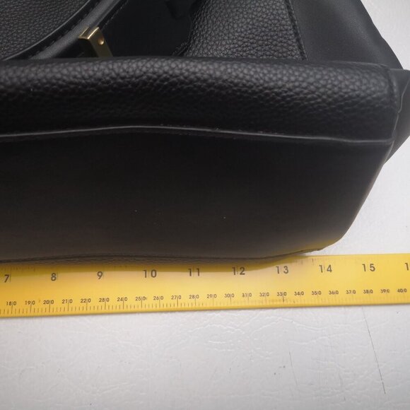 Naturalizer Faux Leather Black Pebble Finish Magnetic Closure Handbag - Picture 11 of 13